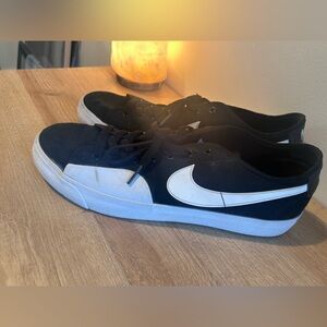 Men’s Nike SB size 12